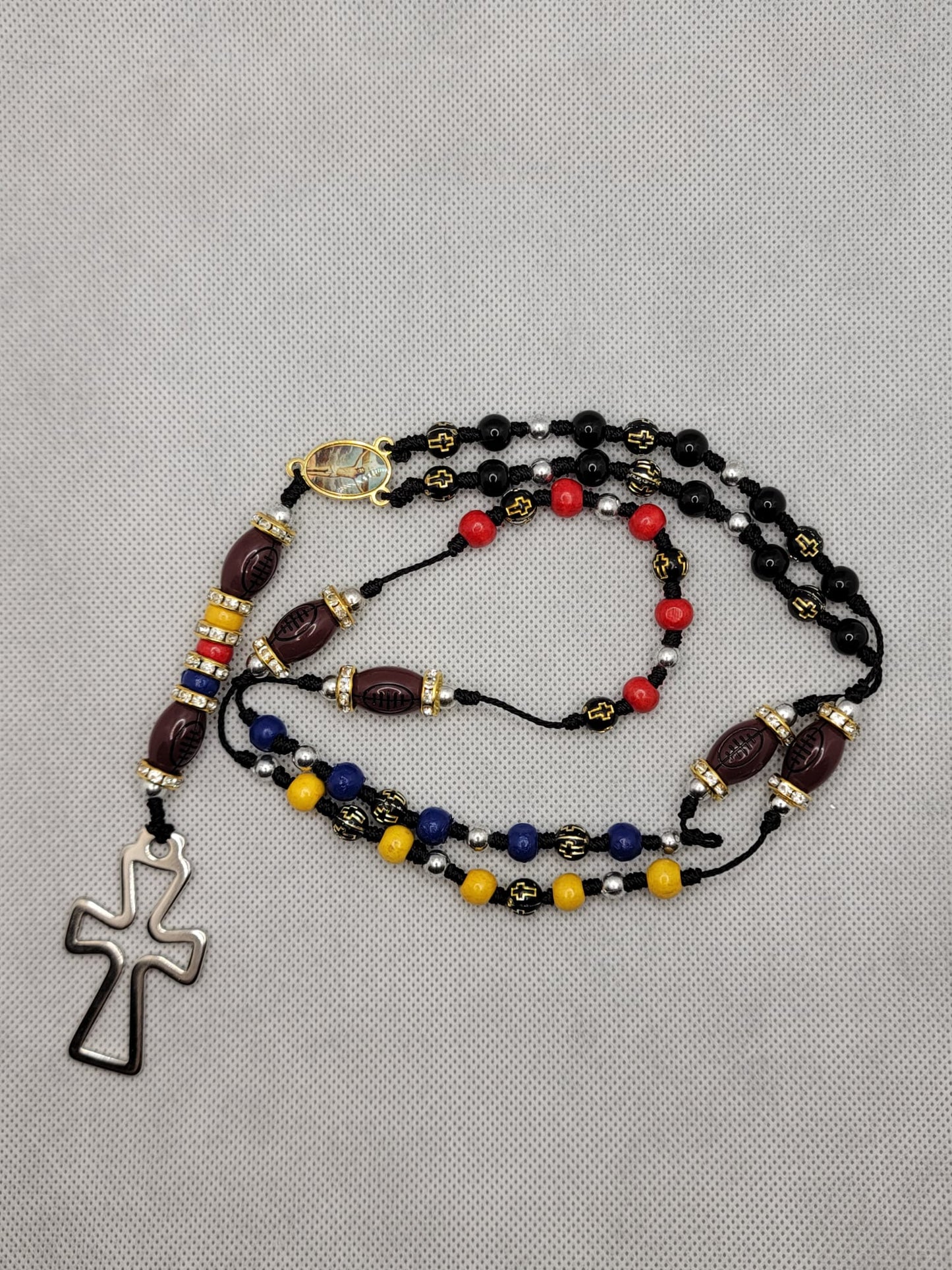 Jesus loves the Steelers Rosary and Decennary set